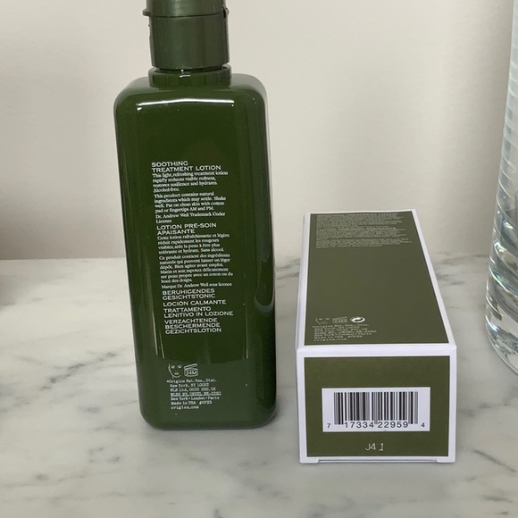 Origins Dr. Andrew Weil for Origins™ Mega-Mushroom Relief & Resilience Soothing - Picture 6 of 6